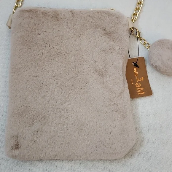 Stranger Things "Hellfire Club" Card Holder & Laynard Set with Brown Furry Bag - Picture 2 of 16